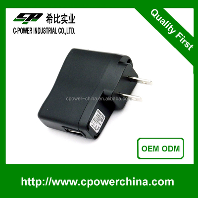 CE-gecertificeerde universele USB-type 5V 300mA 5V 2A 5V 2.5A 5V 1A USB-stroomadapter Zwart