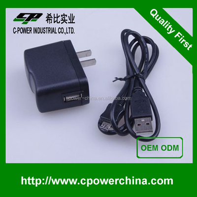CE-gecertificeerde universele USB-type 5V 300mA 5V 2A 5V 2.5A 5V 1A USB-stroomadapter Zwart