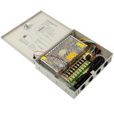 Compacte 12v 10a 9 kanalen voedingsbak voor CCTV-camera Uitgangsfrequentie 50/60Hz