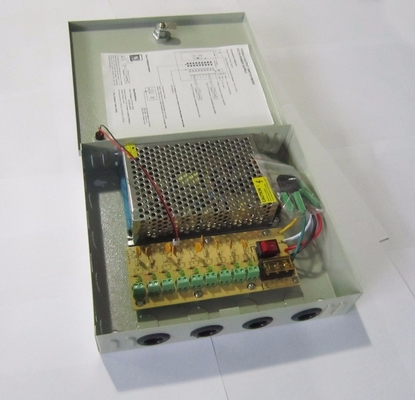 CCTV-voedingskist 9CH 12V 5A DC-uitgang 60W Efficiëntie 90% Uitgangsfrequentie 50/60Hz