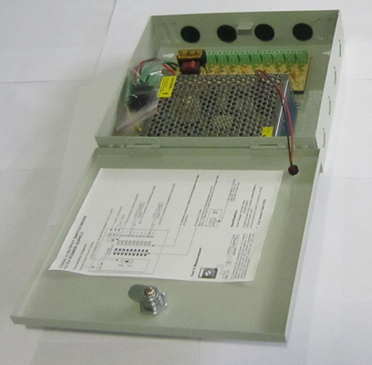 CCTV-voedingskist 9CH 12V 5A DC-uitgang 60W Efficiëntie 90% Uitgangsfrequentie 50/60Hz