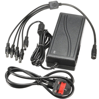Desktopverbinding 12V 5A Multiple Output Power Adapter met 4 poorten Pigtail CE-gecertificeerd