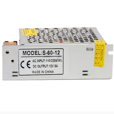 Uitgangsfrequentie 50/60Hz C-Power DC 24V 2.5A 12V 5A 60W 29V 2A Schakeling van stroomvoorziening