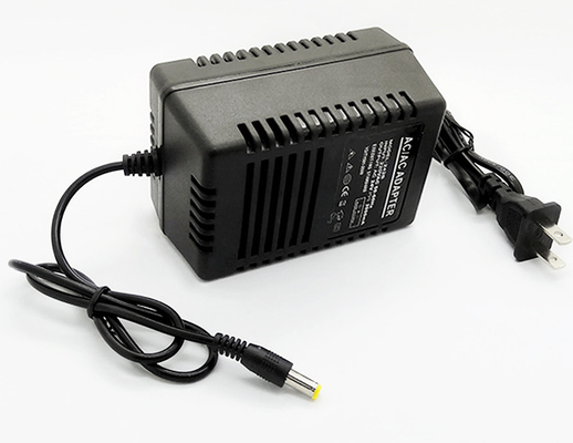 Eenfasige lineaire elektrische transformator van wisselstroom naar wisselstroom 24V 2A met 5,5*2,1 gelijkstroomplug