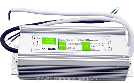 Single Output 60W 5A IP67 Waterdicht LED-stroomvoorziening 12V AC/DC met 86% efficiëntie