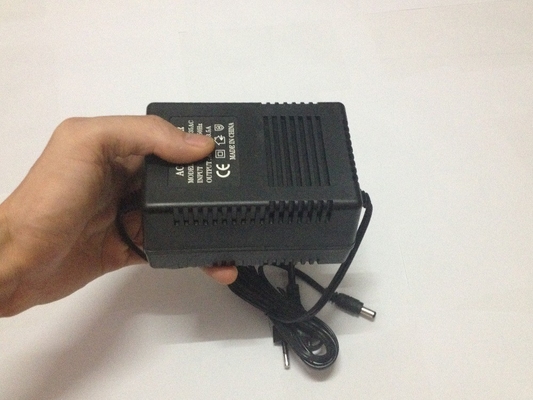 AC 24V-uitgangstransformer 24V 2A 3A-stroomadapter voor CCTV-PTC-camera 220V-invoer
