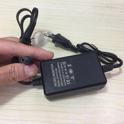 24W AC/DC-stroomadapter voor CCTV-uitgangsfrequentie 50/60Hz Uitgangsvermogen 1-50W