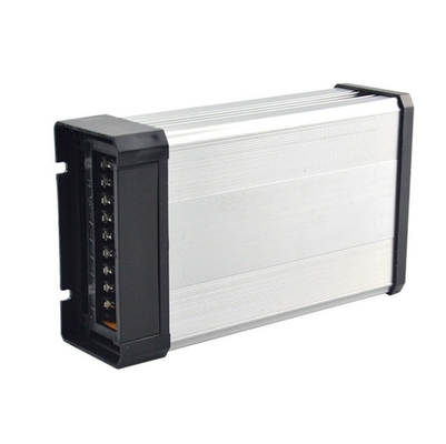 Ervaar ononderbroken regenbestendig gebruik met 12v 20a 250w externe stroomtoevoer