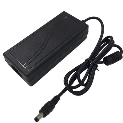 Veelzijdige 12v 6a AC DC stroomtoevoer met 100-240v Input en meerdere Output opties