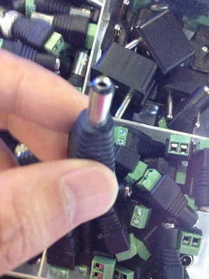 DC 5.5 x 2.1 mm Power Male Jack Adapter Cable Plug Connector voor CCTV / LED Geslacht Vrouwelijk