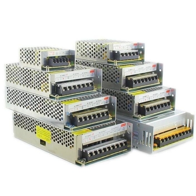 C-Power LCD TFT monitor stroomtoevoer met 12V 2A uitgangsspanning en LED-verlichting