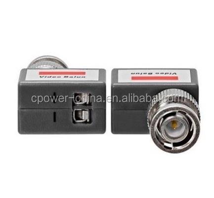 Makkelijke installatie CCTV Coaxial BNC Video en Power Balun Transceiver tot CAT5 RIGHT ANGLE