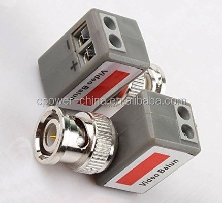 Makkelijke installatie CCTV Coaxial BNC Video en Power Balun Transceiver tot CAT5 RIGHT ANGLE