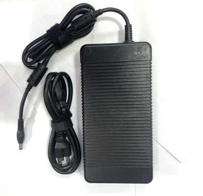 Desktop Type 240W 12V 20A AC DC-voedingsadapter voor CCTV/LED/ECT energiebesparing