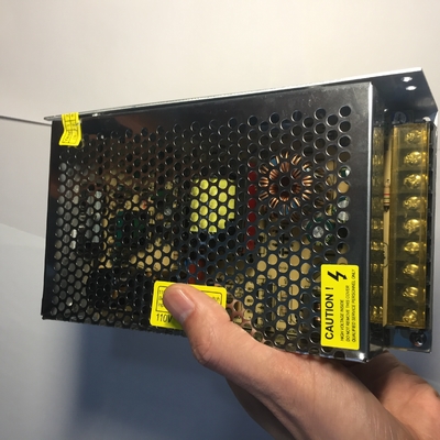 Goed PCB 10a 20a 30a Stroomvoorziening voor LED-cctv bij uitgangsspanning 24V