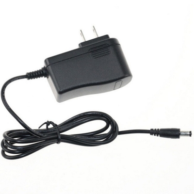 18W stroomadapter met 100-240V AC-invoer en DC 12V 1.5A-uitvoer