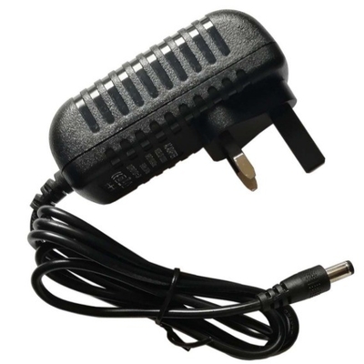 12V 1A AC DC adapter van C-Power met uitgangsstroom van 1000mA en CE-certificaat