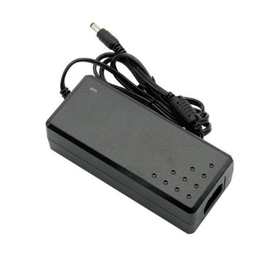 AC100-240V Input 15V 3A DC Power Adapter met 1,2m kabel en 45W Max Output door C-Power
