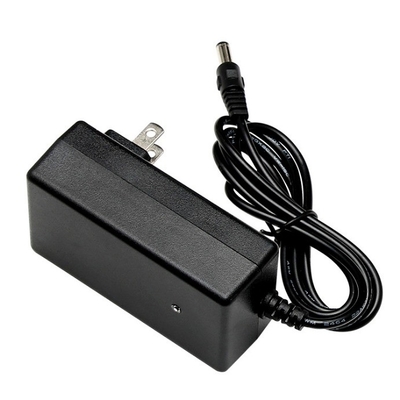 CE FCC ROHS gecertificeerd 16,8V 2A lithium-ion batterij oplader voor C-Power Power Adapter