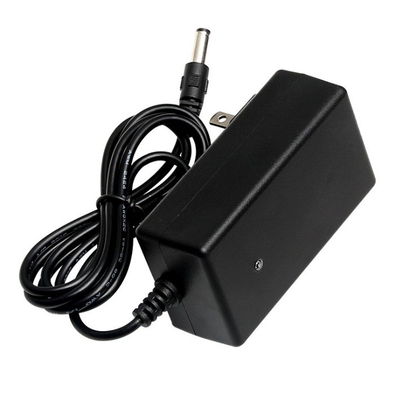 CE FCC ROHS gecertificeerd 16,8V 2A lithium-ion batterij oplader voor C-Power Power Adapter