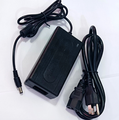 Desktop-stroomadapter 12V 48W 4A 5A 8A 10A Constantspanningsuitgang Type DC 100-240V
