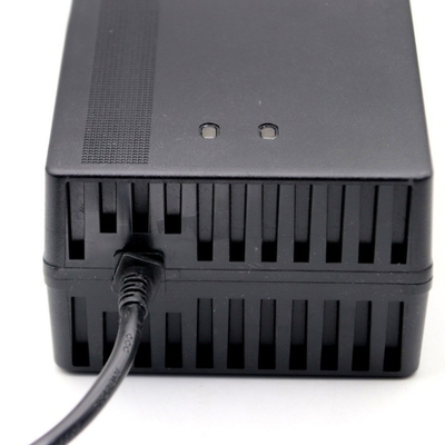 60v 4a Li-ion Lithiumbattery Charger 16s 17s 67.2v 71.4v Zwart Geen oplaadpoort