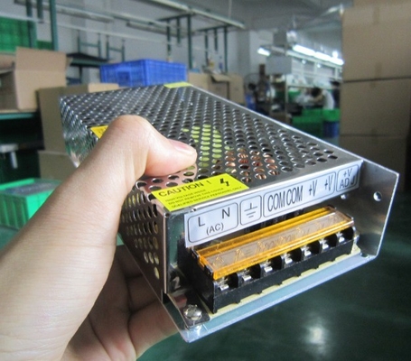 120W DC 12V 10A Schakelaar stroomvoorziening voor CCTV- of LED-bescherming Overbelasting Overspanning