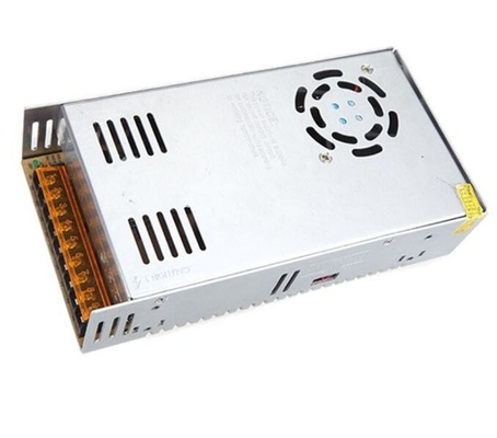18V enkelvoudige uitgangsstroomvoorziening voor LED-strook CCTV-radio Computer geregeld DC-schakelen