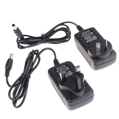 CE-goedgekeurde C-Power 24V DC 1A AC-stroomadapter met 24W-uitgang en CE-certificaat