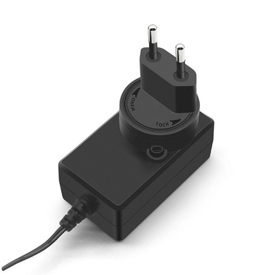 Efficiëntie 85% Zwarte C-Power Wereldwijde stroomadapter met 12V 2A 24W AC100-240V