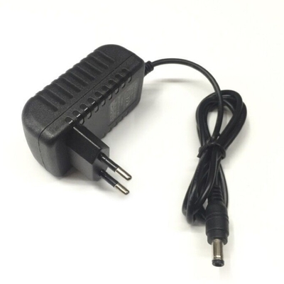 Concurrentie 8W DC-uitgangstyp Power Adapter voor C-Power bij AC100-240V Input