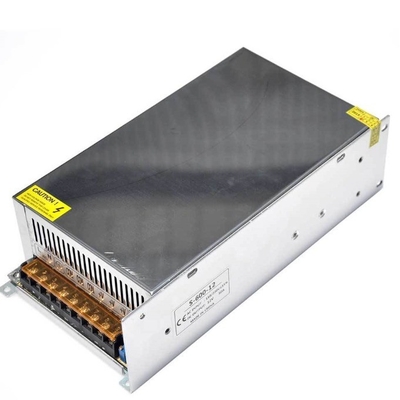 Stabiel C-vermogen 110/220V AC Input DC 12V 1A 2A 3A 5A 10A 15A 20A 30A 40A 50A 60A Schakelstroom