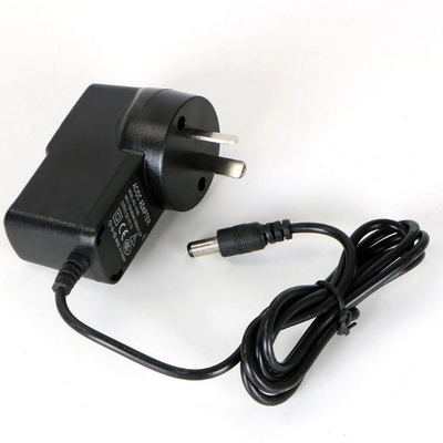 Plug In 8v 1a 220v ac naar dc-stroomadapter met 1,2 m gelijkstroomkabel en hoge duurzaamheid