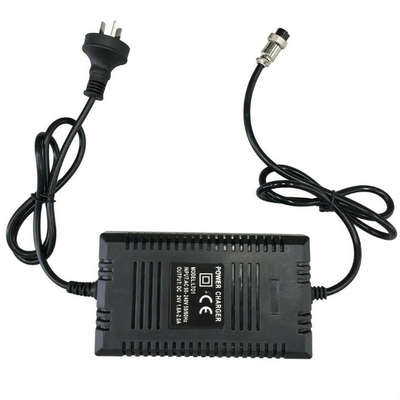 Compact 24V Output Battery Charger 0,35Kg voor 24v 6ah Sea Scooter Zwart bij betaalbaar
