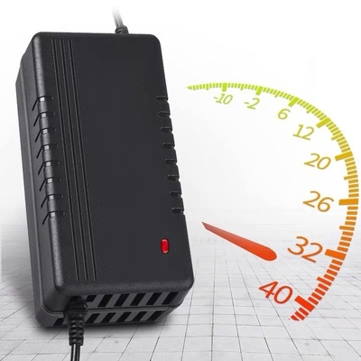 Universal Travel Car Charger voor C-Power 14.6V 4S 10A LiFePO4 Batterij Compact Design