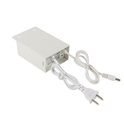 12V 24W buitenstroomadapter met 2000mA uitgangsstroom en een docile witte vormgeving