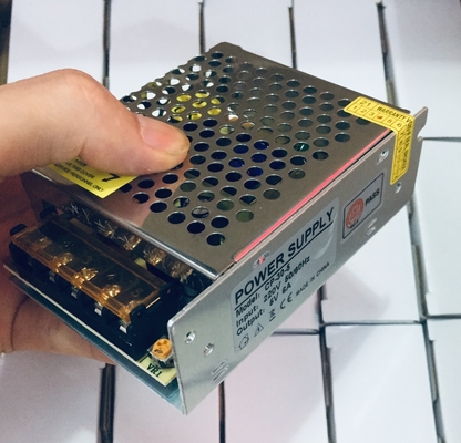 30W 5V 2A 3A 4A 5A 110V 220V DC 9V 15V 18V 24V Zilveren voedingsbron voor uw behoeften