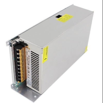 100V 5,5A gelijkstroomtoevoer met AC110V/220V-invoerspanning en enkelvoudig uitgangstype