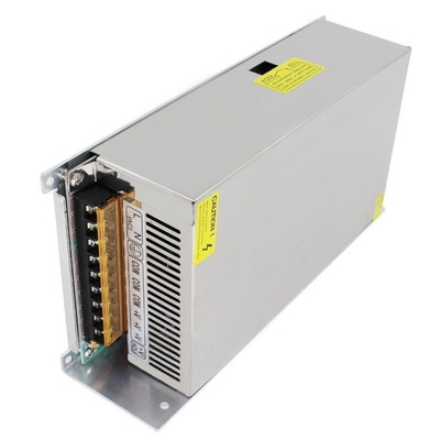 Hoge uitgangsfrequentie C-vermogen 32V 600W 720W AC110V 220V gelijkstroomtoevoer met verbruik